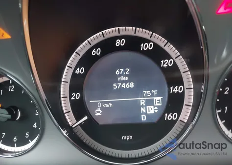 2011 Mercedes-Benz E 350 z USA, uszkodzony, nr VIN WDDHF5GB4BA451747